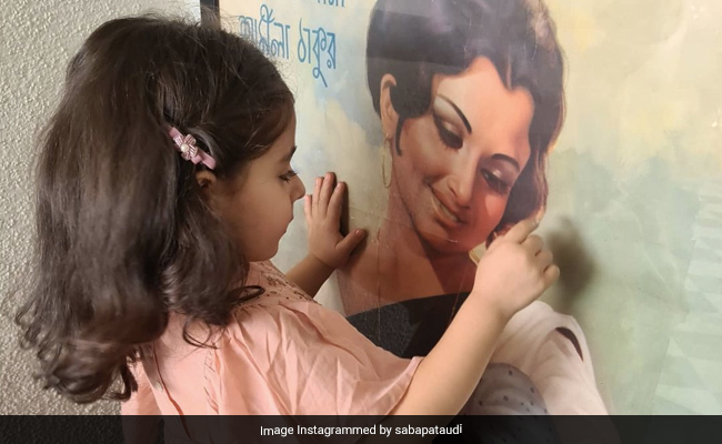 Little Inaaya Gazing At Grandmom Sharmila Tagore's Old Pic Is The Sweetest Thing You'll See Today