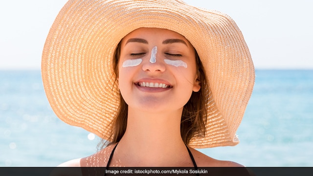 We must apply sunscreen multiple times throughout the day to ensure its effectiveness