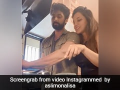 मोनालिसा ने ली पति से खाना बनाने की ट्रेनिंग, Video में देखें आगे क्या हुआ