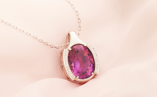 These Fabulous Jewellery Pieces Will Definitely Rule Your Bling Box