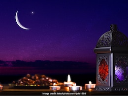 Eid Al-Fitr 2024: ईद 2024 में कब है, इस बार घर पर जरूर बनाएं ये स्पेशल व्यंजन, इनके बिना अधूरा है जश्न Eid Al-Fitr 2024: ईद 2024 में कब है, इस बार घर पर जरूर बनाएं ये स्पेशल व्यंजन, इनके बिना अधूरा है जश्न