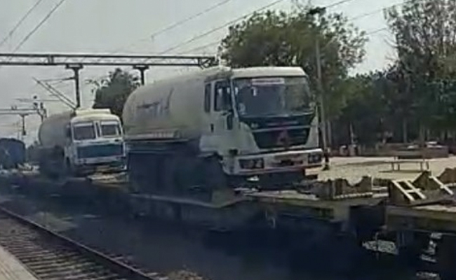 1st Oxygen Expresses For Andhra Pradesh, Kerala On The Way