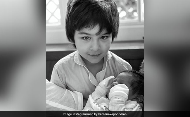 "Hope Is Keeping The World Alive": Kareena Kapoor's Mother's Day Post