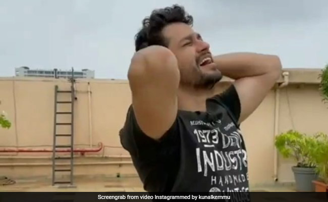 Anil Kapoor's Verdict On Kunal Kemmu's ROFL Rendition Of <i>Tezaab</i> Hit Song