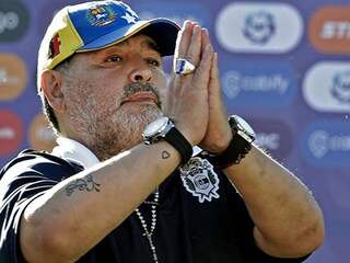 Diego Maradona Death Probe: Argentine Judge Imposes Travel Ban On Seven Suspects