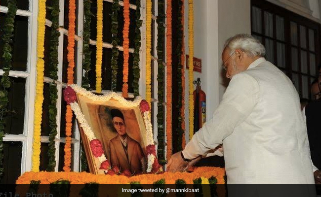 138वीं जयंती पर याद किए गए सावरकर, पीएम ने बताया- स्वतंत्रता आंदोलन का महान सेनानी