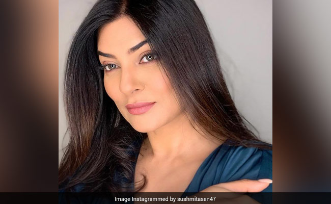 Sushmita Sen Says "I Still Make Big Blunders" But Her Makeup Looks Are Far From It