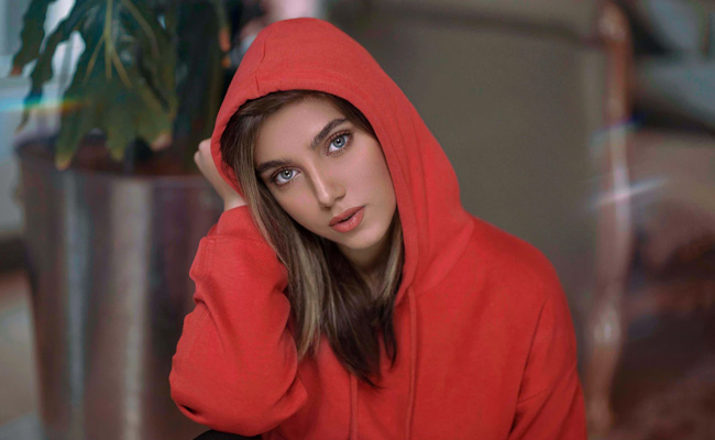 Keep Yourself Cool Yet Chic With These Cotton Sweatshirts