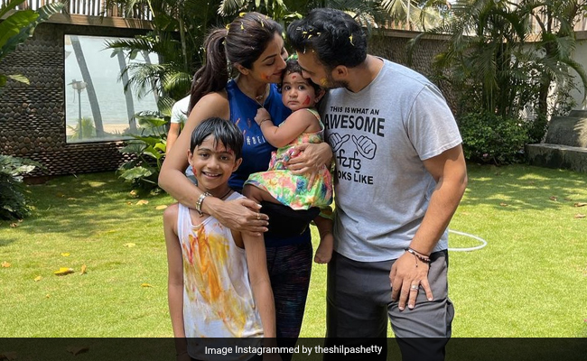 Watch: Adorable Video Of Shilpa Shetty's Kids Sharing Nariyal Pani Will Melt Your Heart