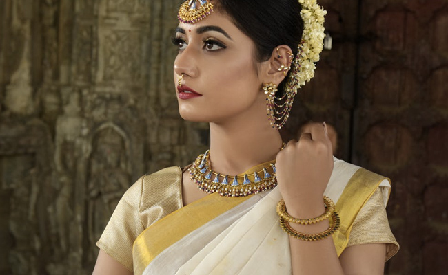 These Stunning Jewellery Picks Can Easily Steal Hearts With Their Shine