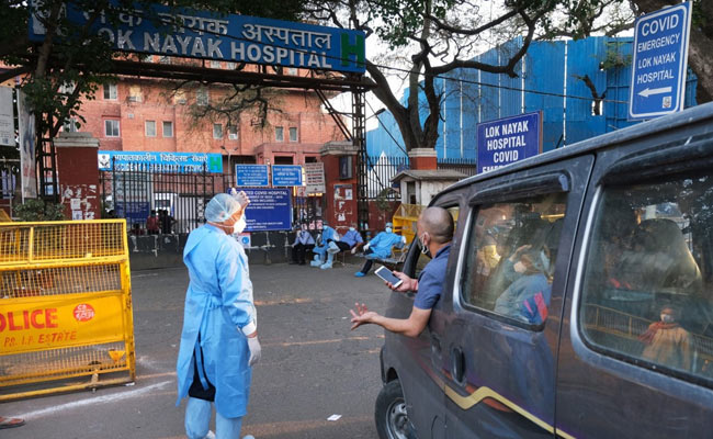 दिल्ली में पिछले 24 घंटों में कोरोनावायरस से रिकॉर्ड मौतें, 18 हजार से ज्यादा नए मामले सामने आए