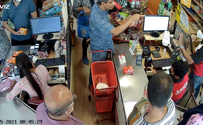 घरों में बिना मास्क बात करने से कोरोना फैलने का ज्यादा जोखिम : अमेरिकी शोध