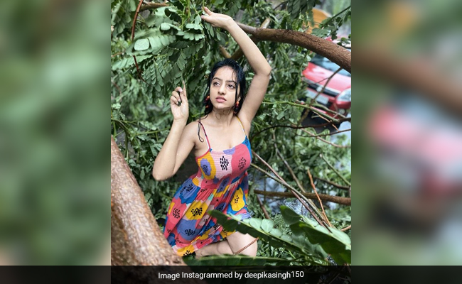 Actress Deepika Singh Gets A Reality Check From Instagram For Photoshoot During Cyclone Tauktae