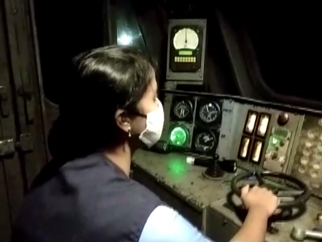 Women Loco Pilots Bring Oxygen Express To Bengaluru
