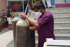 Tamil Nadu Worried After Kerala Stops Oxygen Diversion Tamil Nadu Worried After Kerala Stops Oxygen Diversion