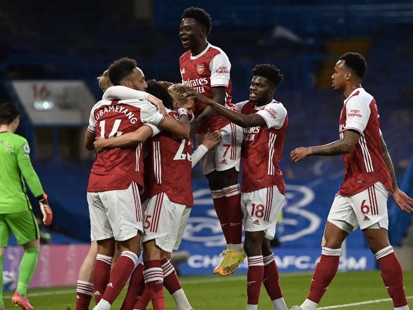 Premier League: Emile Smith Rowe Punishes Jorginho Blunder As Arsenal Rock Chelsea