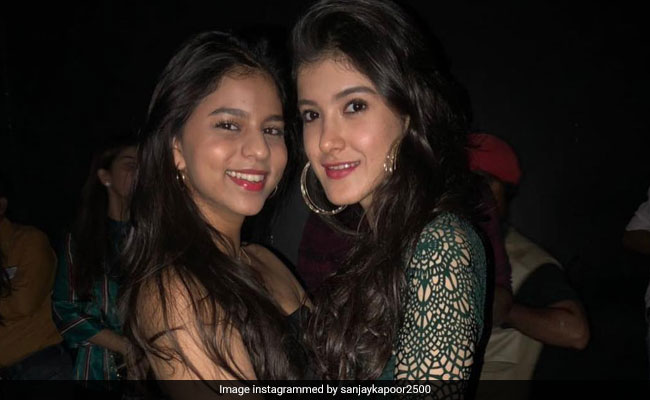 On Suhana Khan's Birthday, BFF Shanaya Kapoor Digs Out Priceless Video From Their Childhood