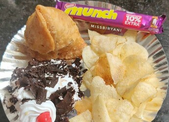 This Pic Of Party Snacks Platter Reminds Us Of Childhood - Twitter Reacts