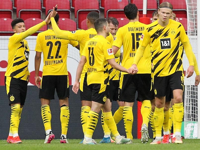 Bundesliga: Borussia Dortmund Secure Champions League Spot With Sixth Straight Win