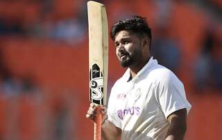 WTC Final: ऋषभ पंत खराब शॉट खेलकर हुए आउट, लोगों ने उड़ाया मजाक, हुई Memes की बरसात