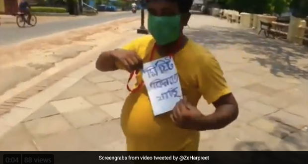 Viral Video: 'Going To Buy Sweets' - Man Steps Out With Sign Around Neck Amidst Bengal Lockdown