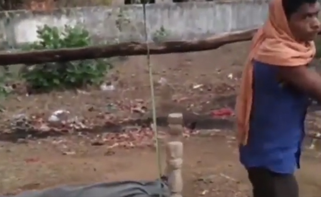 Man Walks With Daughter's Body On Cot For 35 Km In Madhya Pradesh