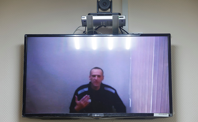 "Bizzare Situation": Alexei Navalny Complains To Russian Court Over Prison Conditions