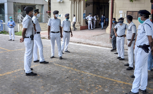 बंगाल के दो मंत्री और 2 अन्य नेता रहेंगे हाउस अरेस्ट : रिश्वत मामले में कलकत्ता हाईकोर्ट का आदेश