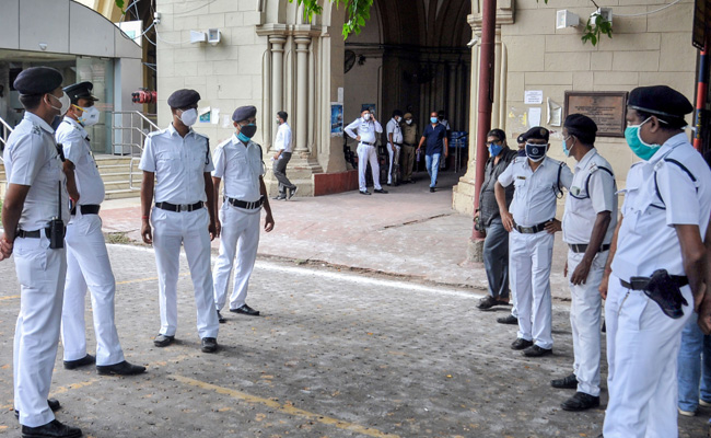 Narada Bribery Case In Front Of Larger Calcutta High Court Bench Today