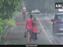 Cyclone Yaas : तूफानी हुआ समंदर, बंगाल और ओडिशा में हुई भारी बारिश, तस्वीरों में देखें हालात Cyclone Yaas : तूफानी हुआ समंदर, बंगाल और ओडिशा में हुई भारी बारिश, तस्वीरों में देखें हालात