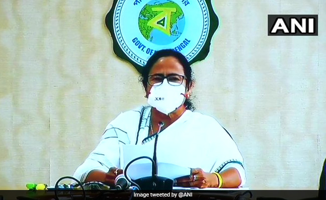 चक्रवात 'यास' का मुकाबला करने के लिए सहायता राशि देने में भेदभाव कर रहा केंद्र : ममता बनर्जी