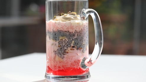 ईरान से आया है भारत के हर नुक्कड़ पर मिलने वाला फालूदा, ये हैं दुनिया भर में मशहूर ईरानी मिठाइयां