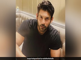 सिद्धार्थ शुक्ला के पोस्टमार्टम के लिए 3 डॉक्टरों की टीम गठित, आज आएगी रिपोर्ट सिद्धार्थ शुक्ला के पोस्टमार्टम के लिए 3 डॉक्टरों की टीम गठित, आज आएगी रिपोर्ट