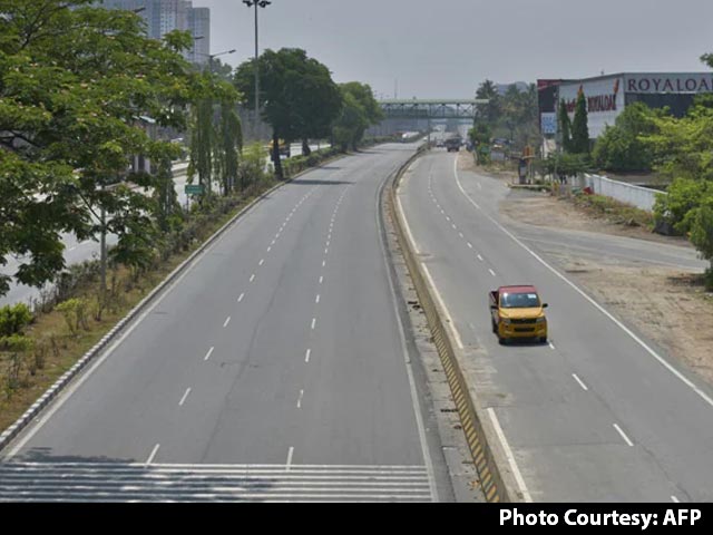 कोरोना के चलते तमिलनाडु में सोमवार से दो हफ्ते का कंप्लीट लॉकडाउन लगेगा