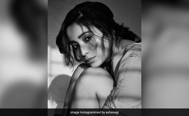 Stop Overacting In Vaccination Videos, Actress Asha Negi Tells Other Celebs