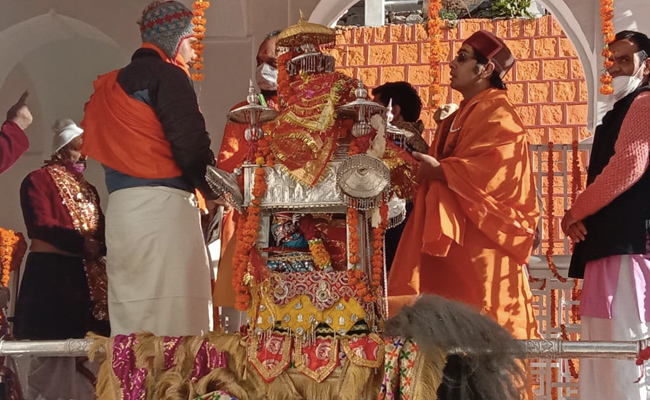 उत्तराखंड : चारधाम यात्रा का संचालन ऋषिकेश, हरिद्वार में तीन जगहों से होगा