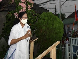 5 मई को सादे समारोह में पश्चिम बंगाल के मुख्यमंत्री पद की शपथ लेंगी ममता बनर्जी 5 मई को सादे समारोह में पश्चिम बंगाल के मुख्यमंत्री पद की शपथ लेंगी ममता बनर्जी