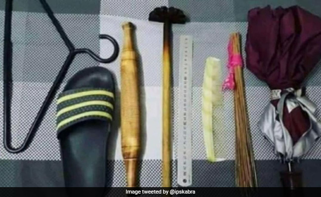 बचपन में सभी ने खाई होगी मां की मार, IPS बोला- आपकी मम्मी का पसंदीदा हथियार कौन सा है ?