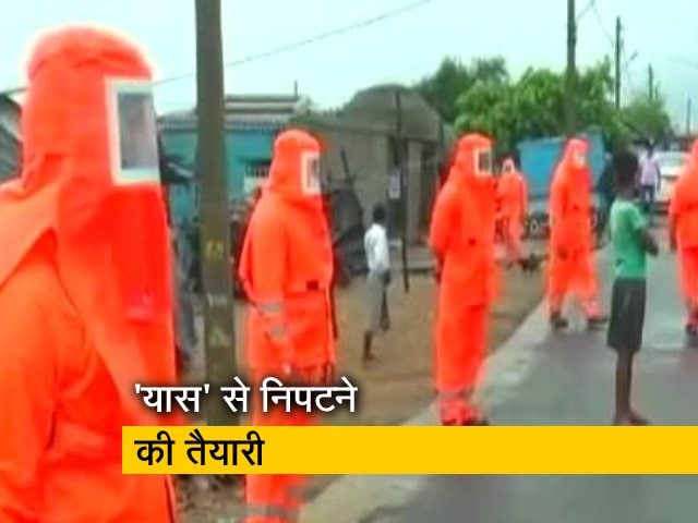 तट की ओर बढ़ता 'यास', निपटने की पूरी तैयारी