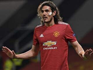 Edinson Cavani Signs One-Year Contract Extension With Manchester United