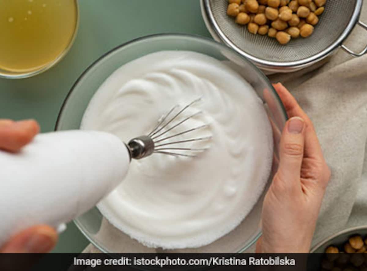 How To Make Aquafaba (Chickpea Water): A Vegan Substitute For ...