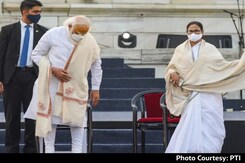 PM, Mamata Banerjee Meet Over Cyclone Aftermath, She Skips Review Meeting PM, Mamata Banerjee Meet Over Cyclone Aftermath, She Skips Review Meeting