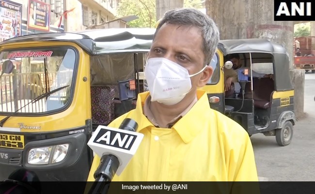 Mumbai School Teacher Drives Auto-Rickshaw To Ferry Covid Patients For Free