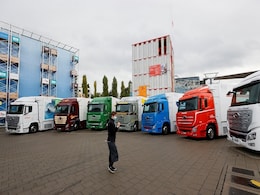 Hyundai Raises Hydrogen Game As New Trucks Roll Into Europe Hyundai Raises Hydrogen Game As New Trucks Roll Into Europe