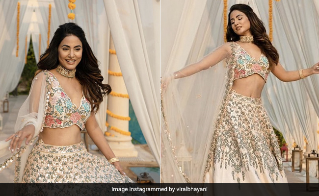 Hina Khan's Swirls And Twirls For Eid 2021 In A Gorgeous Floral <i>Lehenga</i>