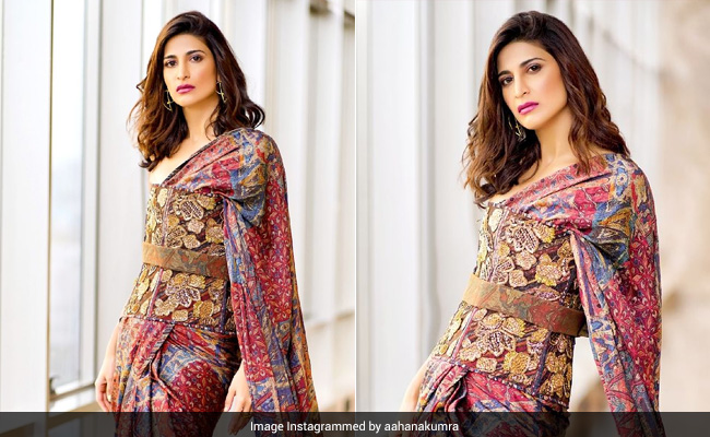 Life May Not Be A Bollywood Movie But Aahana Kumra Still Looks Like A Heroine In A Corset Saree