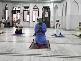 लखनऊ की मस्जिदों से दिए जा रहे मुफ्त ऑक्सीजन कंसेन्ट्रेटर,50 फीसदी मदद गैर मुस्लिमों के लिए तय लखनऊ की मस्जिदों से दिए जा रहे मुफ्त ऑक्सीजन कंसेन्ट्रेटर,50 फीसदी मदद गैर मुस्लिमों के लिए तय