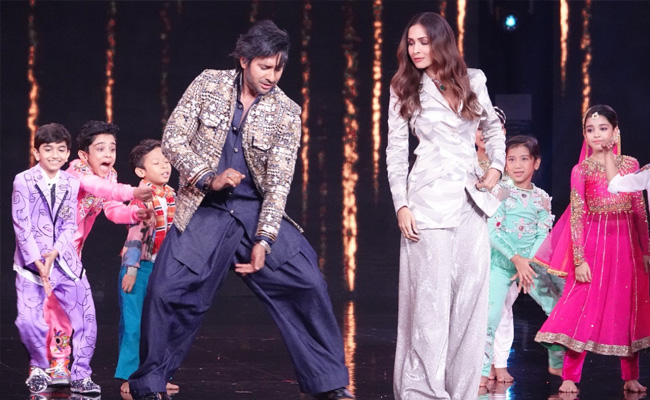Super Dancer 4: मलाइका अरोड़ा का दिखेगा खास अंदाज, इस वीकेंड देंगी सदाबहार अभिनेत्रियों को ट्रिब्यूट