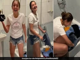 ध्वनि भानुशाली ने इस अंदाज में जमकर धोए कपड़े, Video देख हंसी रोक नहीं पाएंगे आप ध्वनि भानुशाली ने इस अंदाज में जमकर धोए कपड़े, Video देख हंसी रोक नहीं पाएंगे आप