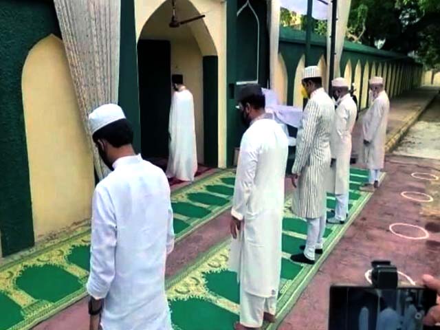 Low-Key Eid Celebrations Amid Pandemic